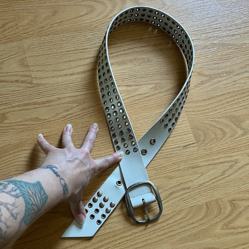 Elegant Cream Belt with Silver Buckle